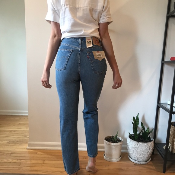 NWT Levi’s 501 Original High Rise Jeans - Picture 2 of 5